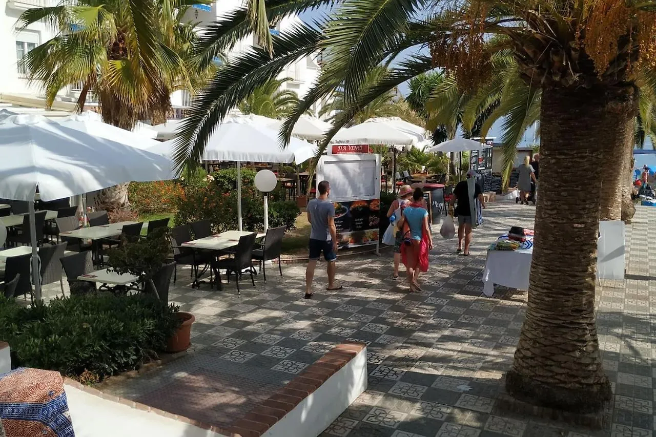 Nerja Gaviota Holidays Piscina Y Playa Apartment